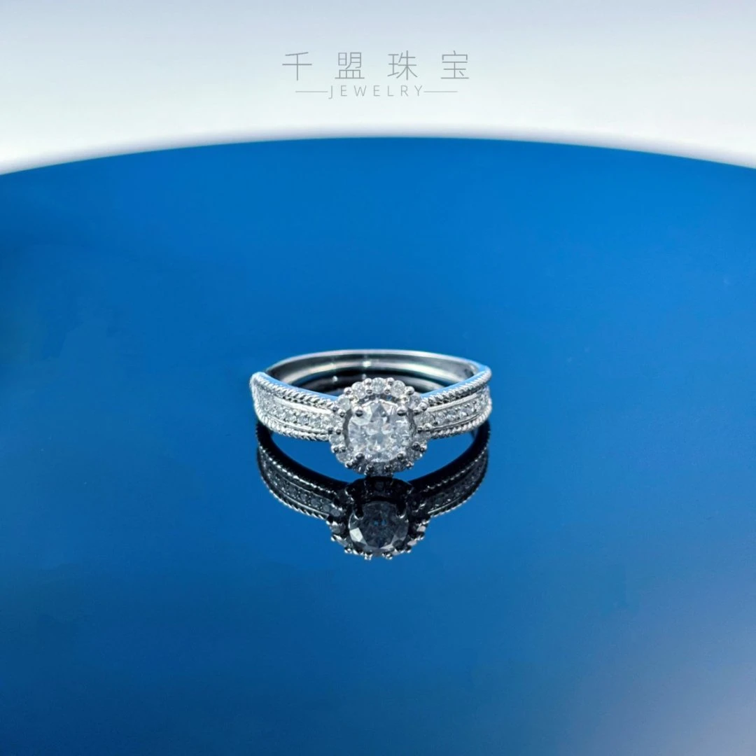 【千盟珠宝】18k 主50 鸽子蛋戒指 ZSJZ00920