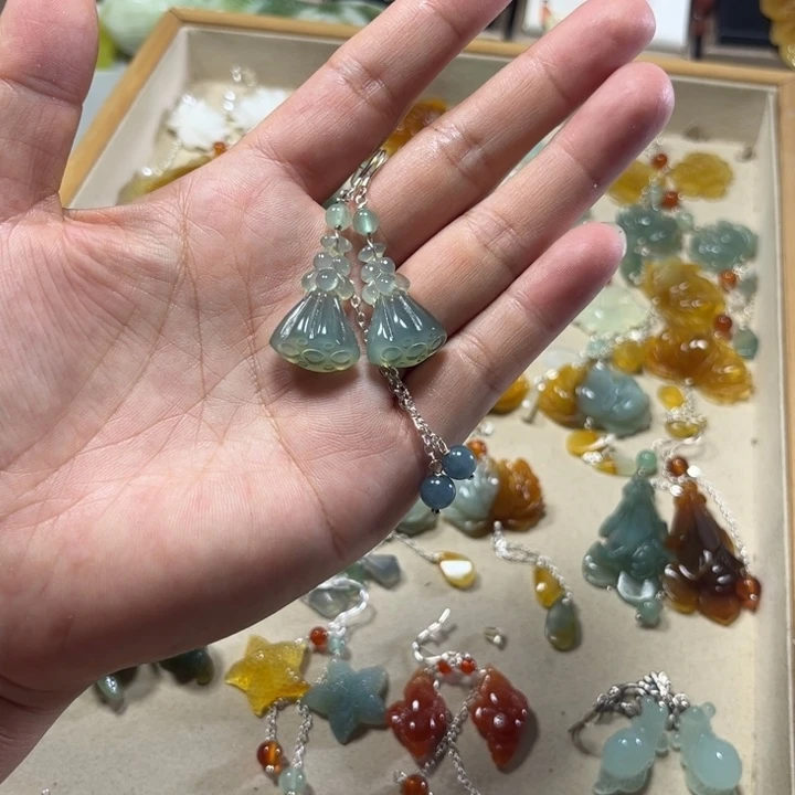合金蛇纹石玉耳饰