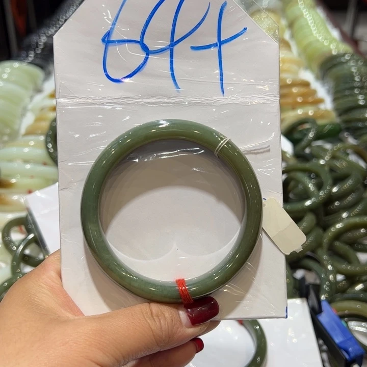 和田玉手镯未镶嵌京*