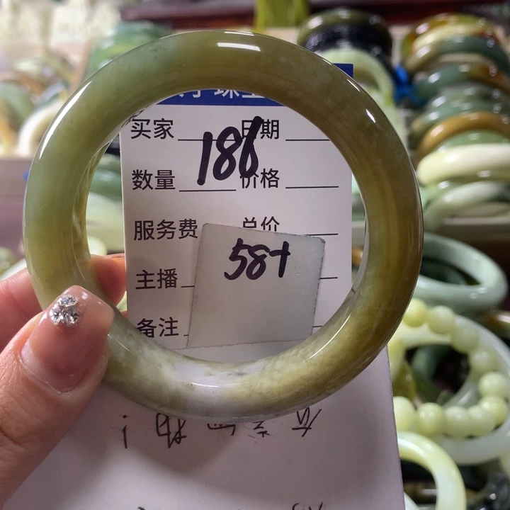 蛇纹石玉未镶嵌手镯186