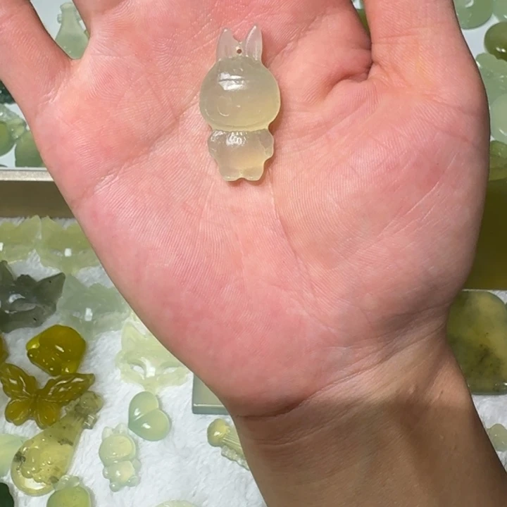 蛇纹石玉未镶嵌吊坠(不含链)