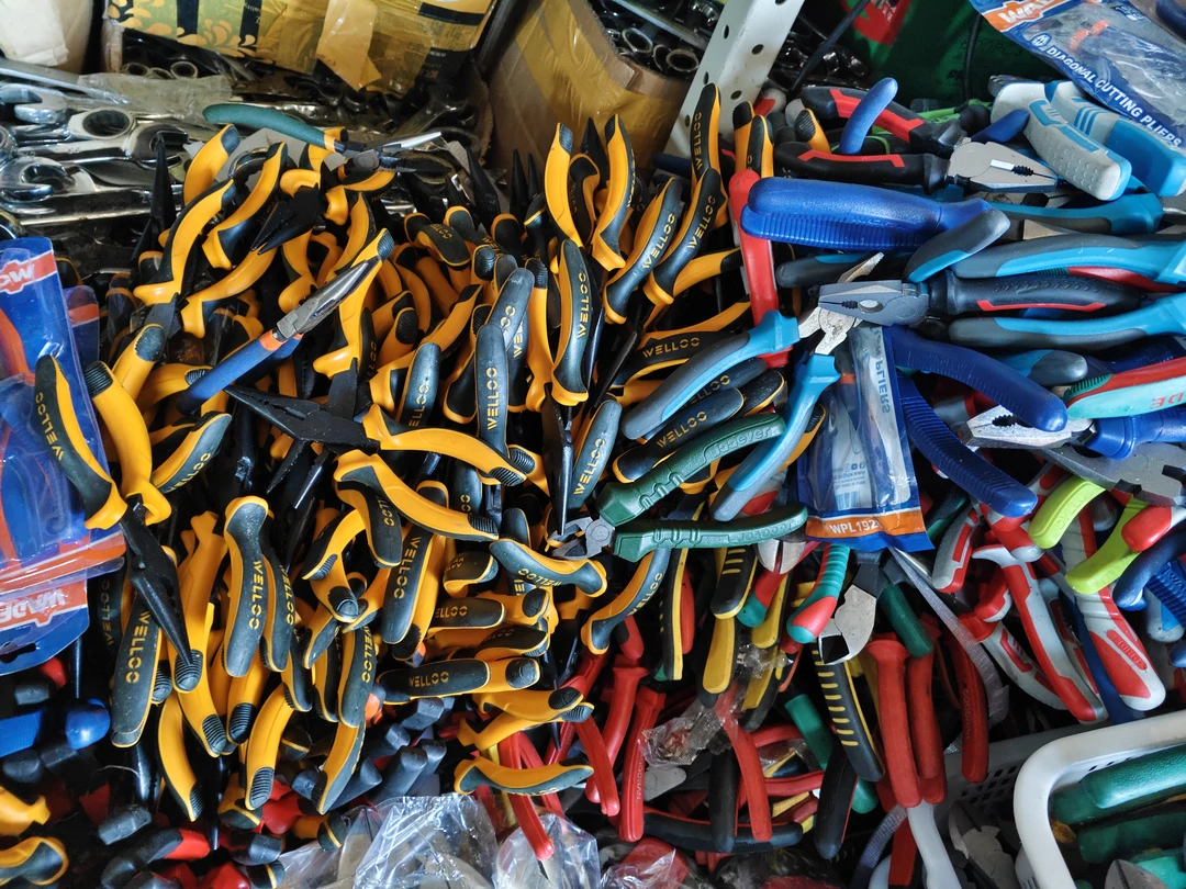 1263号居家日用五金工具手动工具其款式五金工具杂款以直播间为准