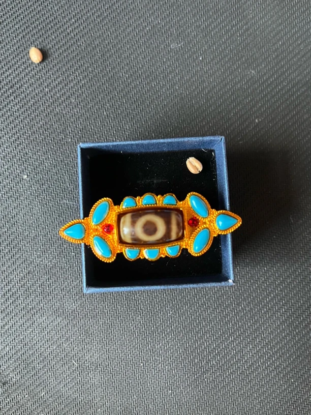 黄铜合成锆石胸针 黄铜藏式风格别针