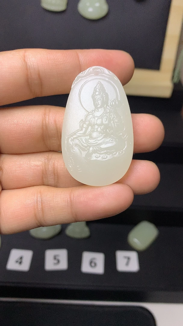 精品吊坠坐莲观音牌