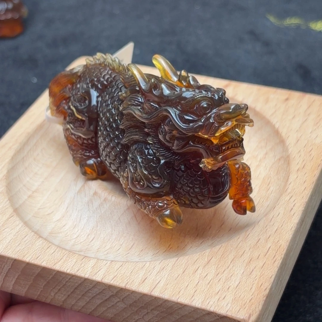 琥珀未镶嵌珠宝奇石麒麟
