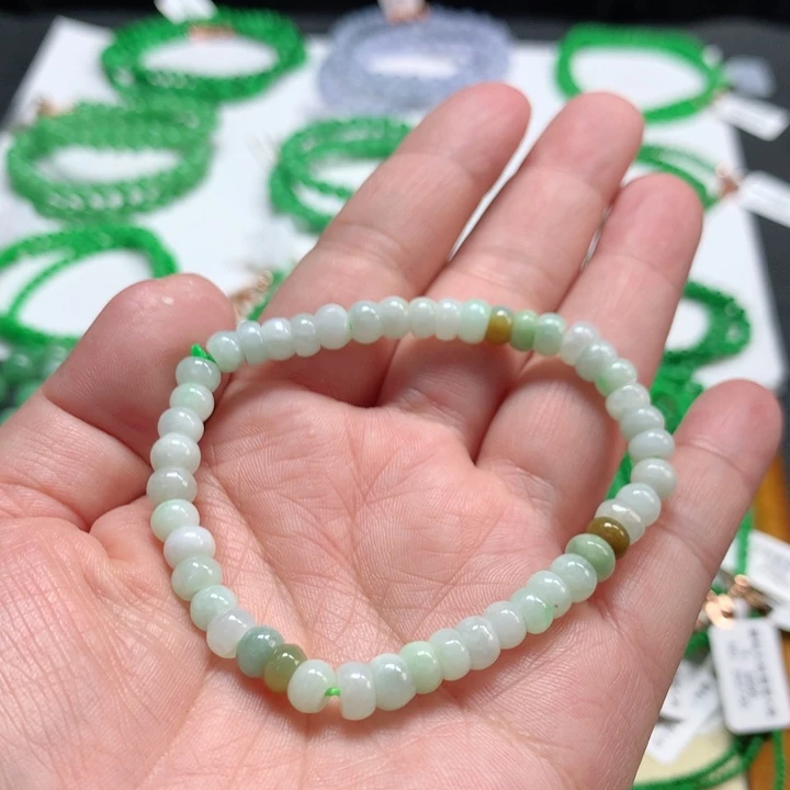 翡翠未镶嵌手链翡翠