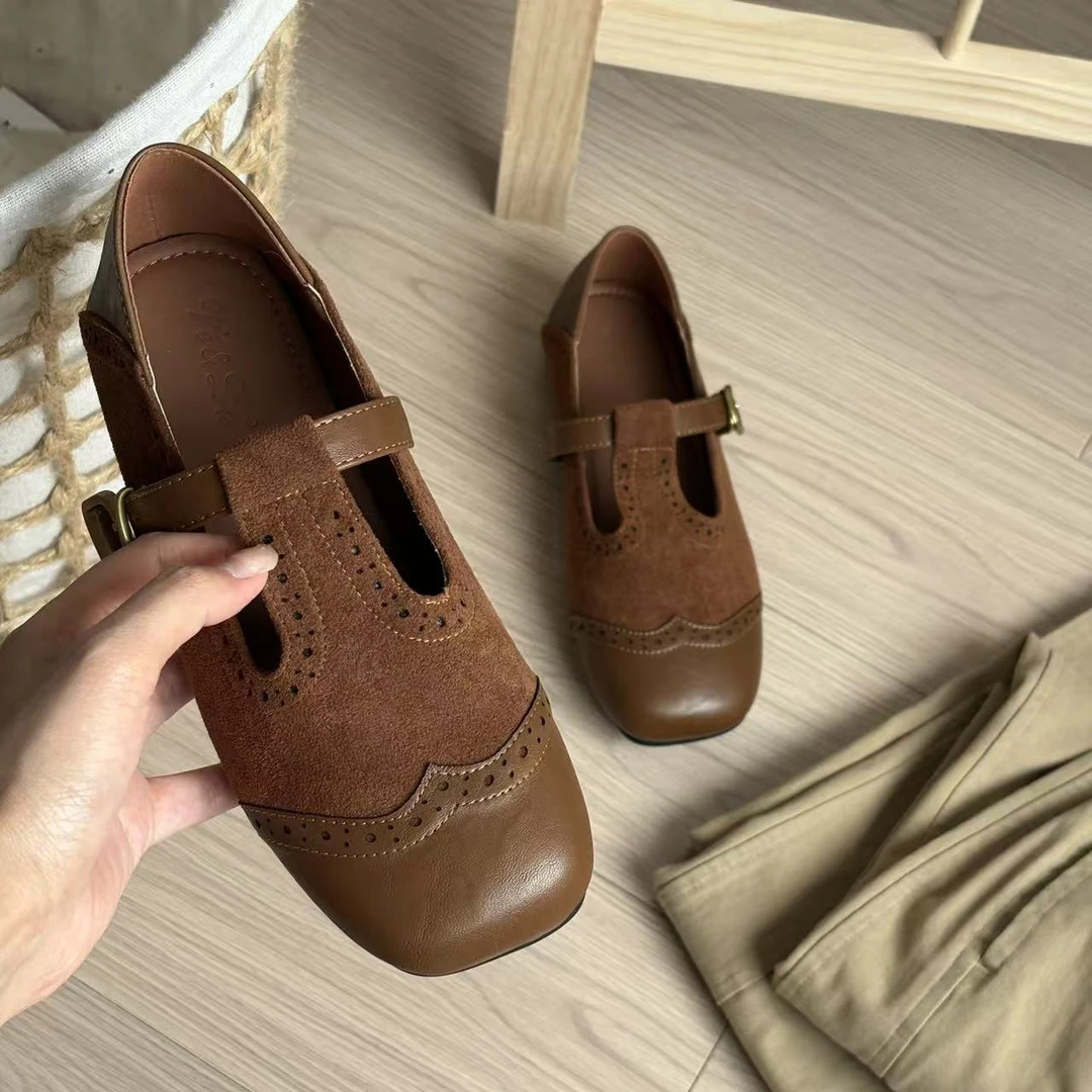 秋季复古雕花方头浅口单鞋女士平底小皮鞋设计款法式玛丽珍鞋