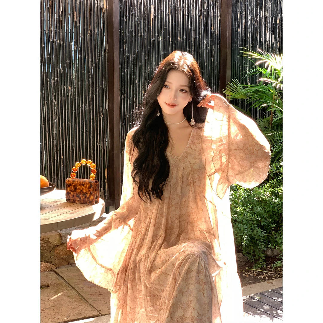 ICELOLLY度假风大裙摆印花长袖连衣裙女初秋新款绝美仙女长裙子夏