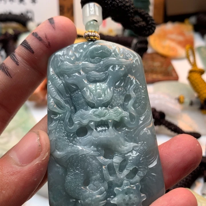 翡翠未镶嵌颈饰保真天然a货翡翠