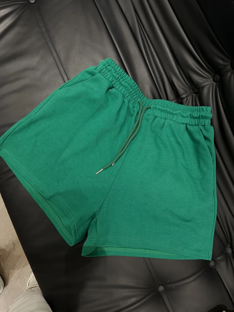 2024新款百搭时尚短裤女百搭条纹/纯色抽绳阔腿裤瘦版阔腿裤大码