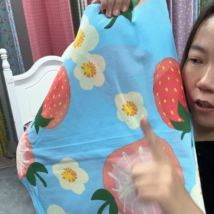 棉棉蓝草莓单人被罩57
