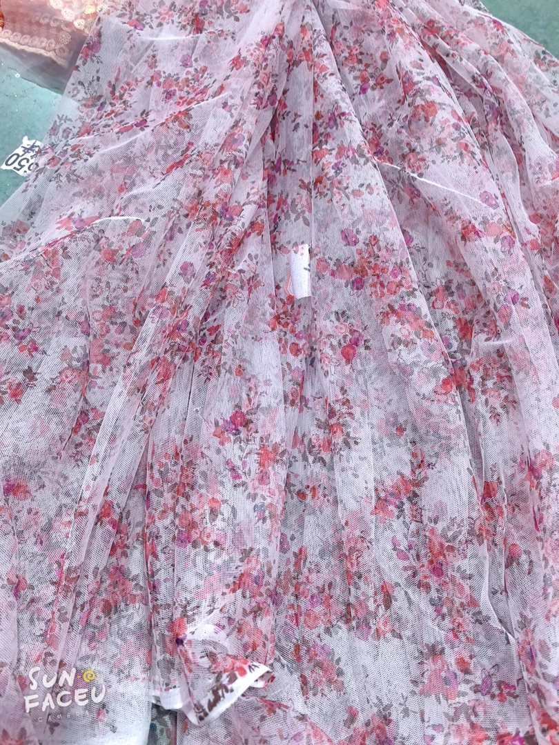 粉色小花花网纱布料可做衣服连衣裙宽1.5米长3米