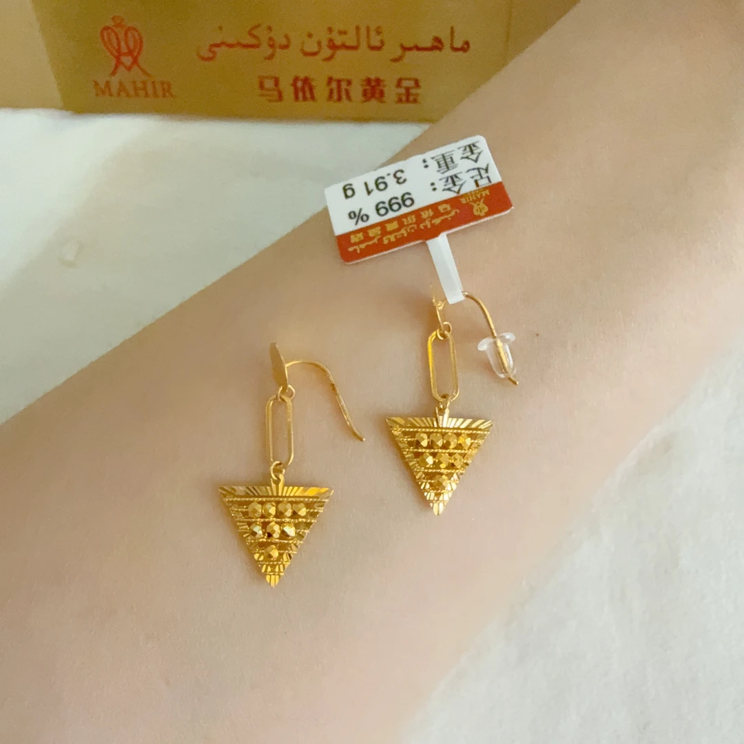 足金耳环3.91克（1070/克）