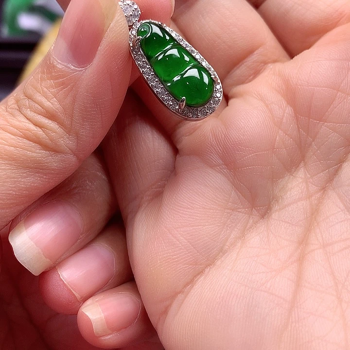 颈饰未镶嵌翡翠翡翠