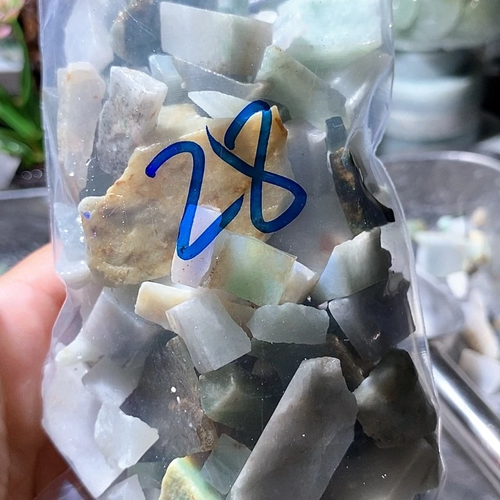 颈饰未镶嵌翡翠鱼缸料28