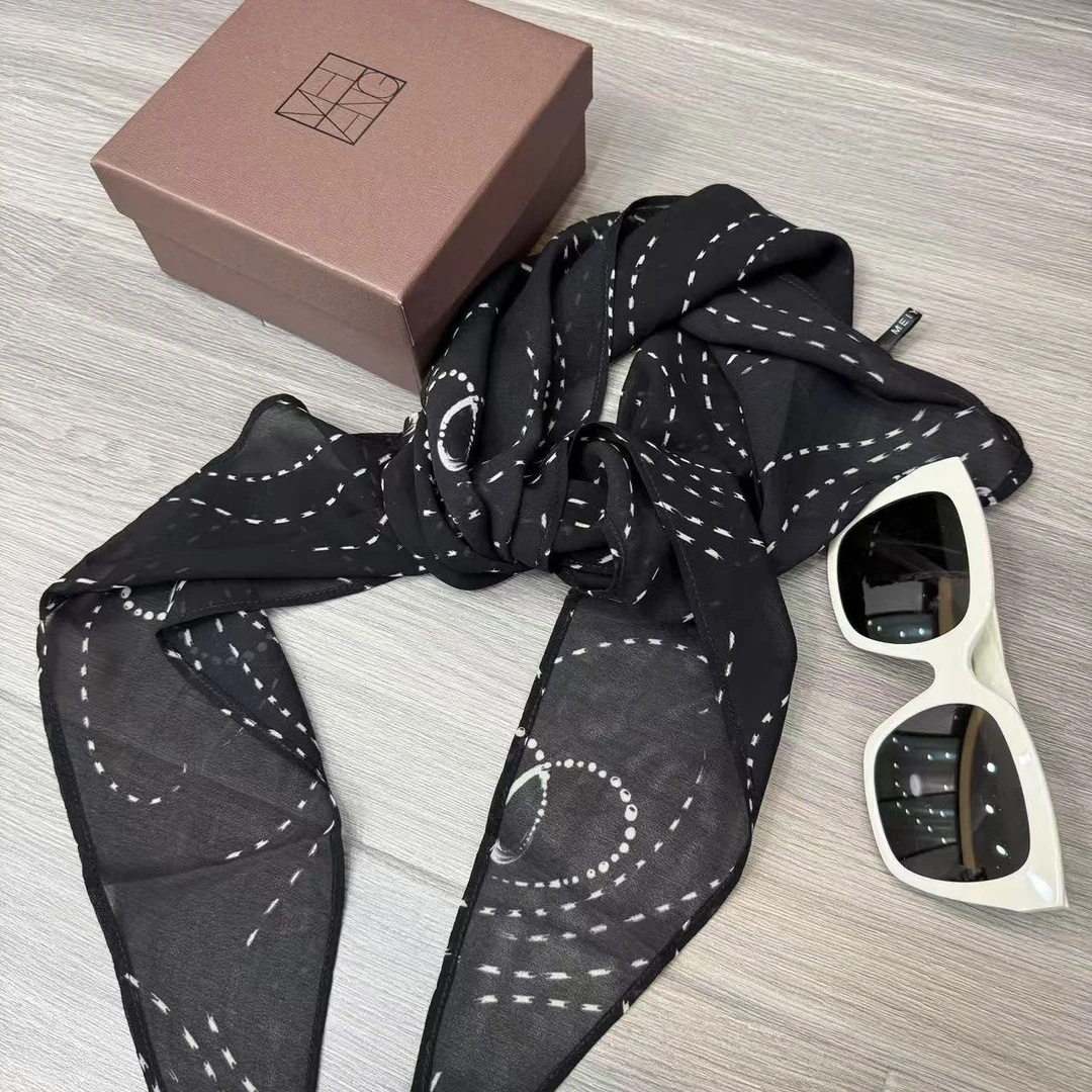 【现货]白富美墨镜凹 造型神器~复古方形白框太阳镜