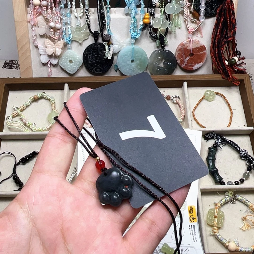 蛇纹石玉合金颈饰