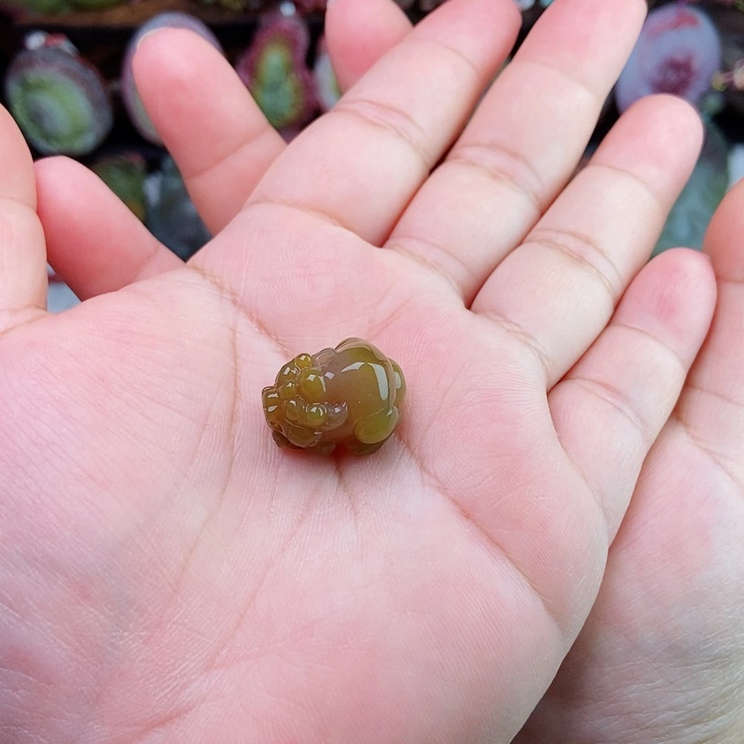 未镶嵌石英质玉（盐源）珠宝半成品