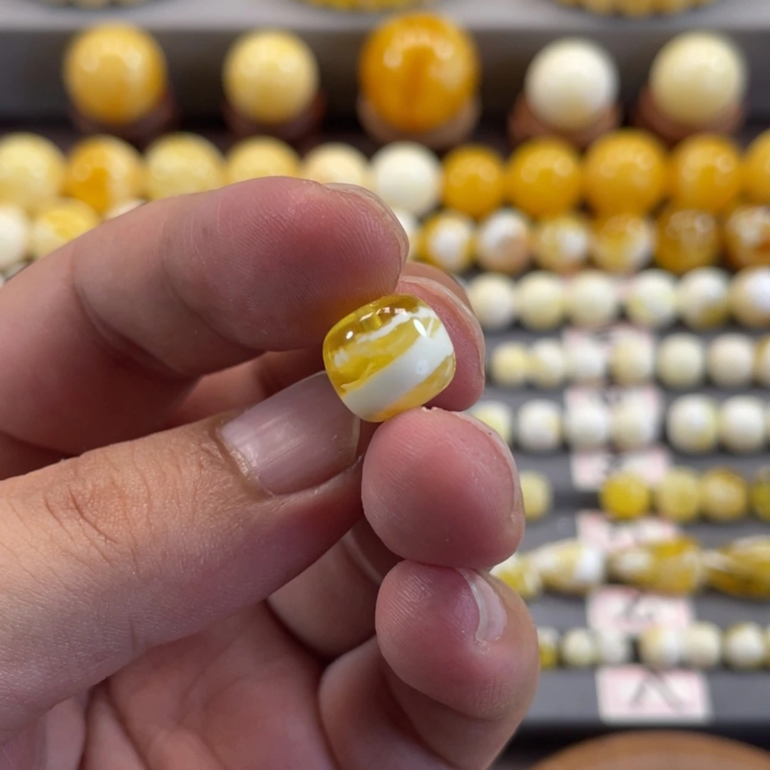 未镶嵌蜜蜡裸石?***平金瓷白老型