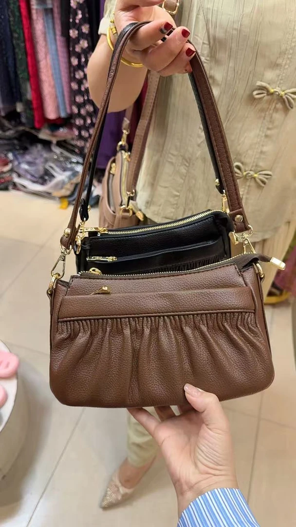 水桶包方形棕色欧美风手拎包时尚耐刮斜挎包褶皱复古单根