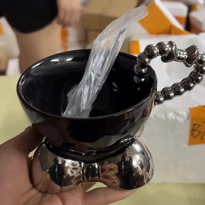 搪瓷b76哈哈哈哈哈哈