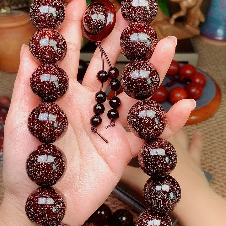 檀香紫檀（小叶紫檀）桃2.5手持