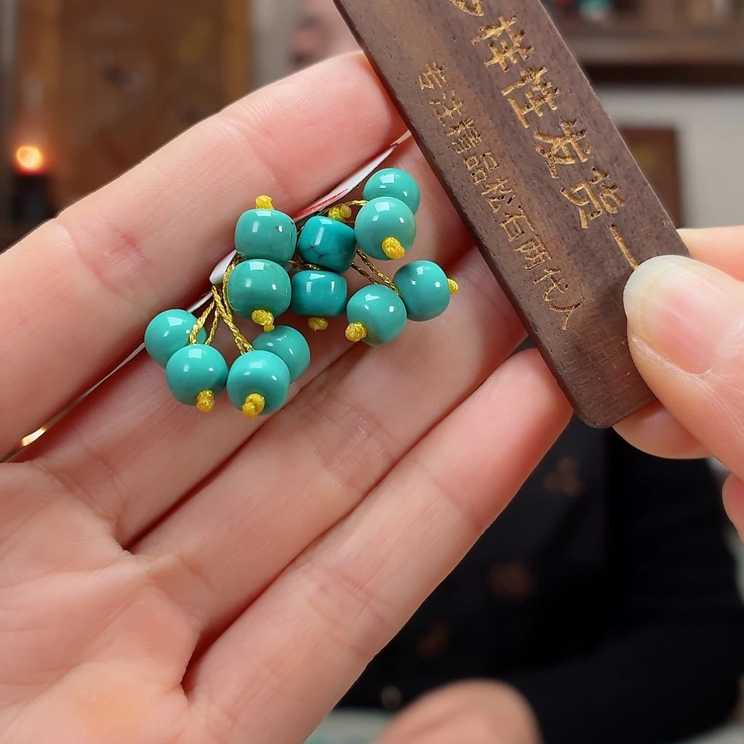 未镶嵌绿松石珠宝奇石