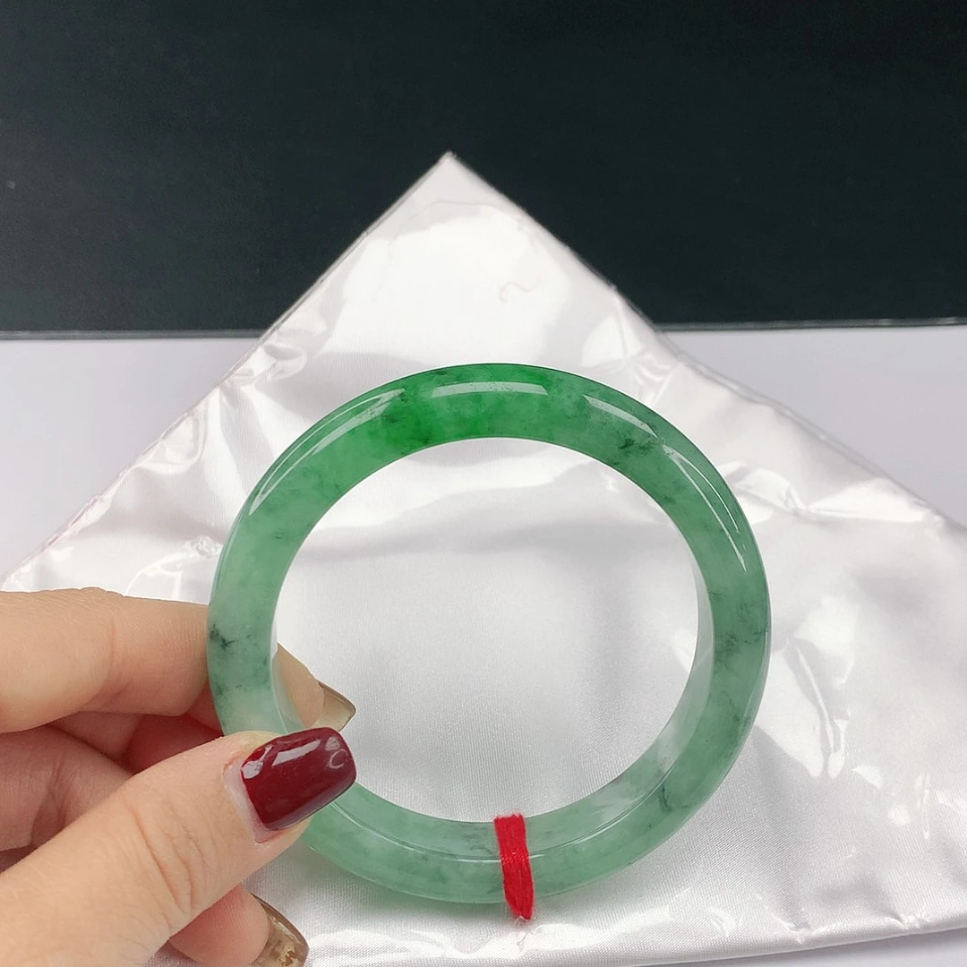 翡翠手镯未镶嵌翡翠106