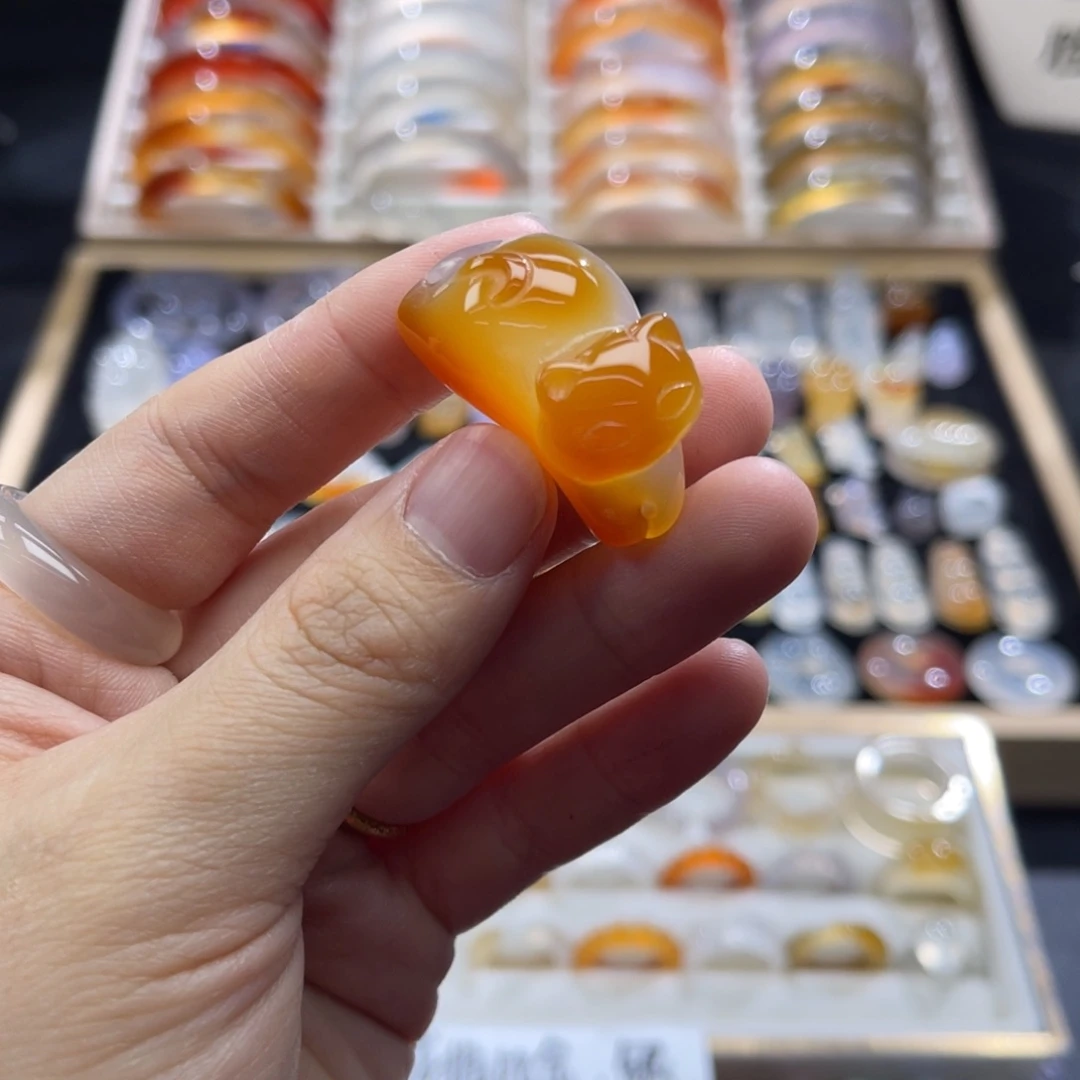 玛瑙/玉髓未镶嵌颈饰