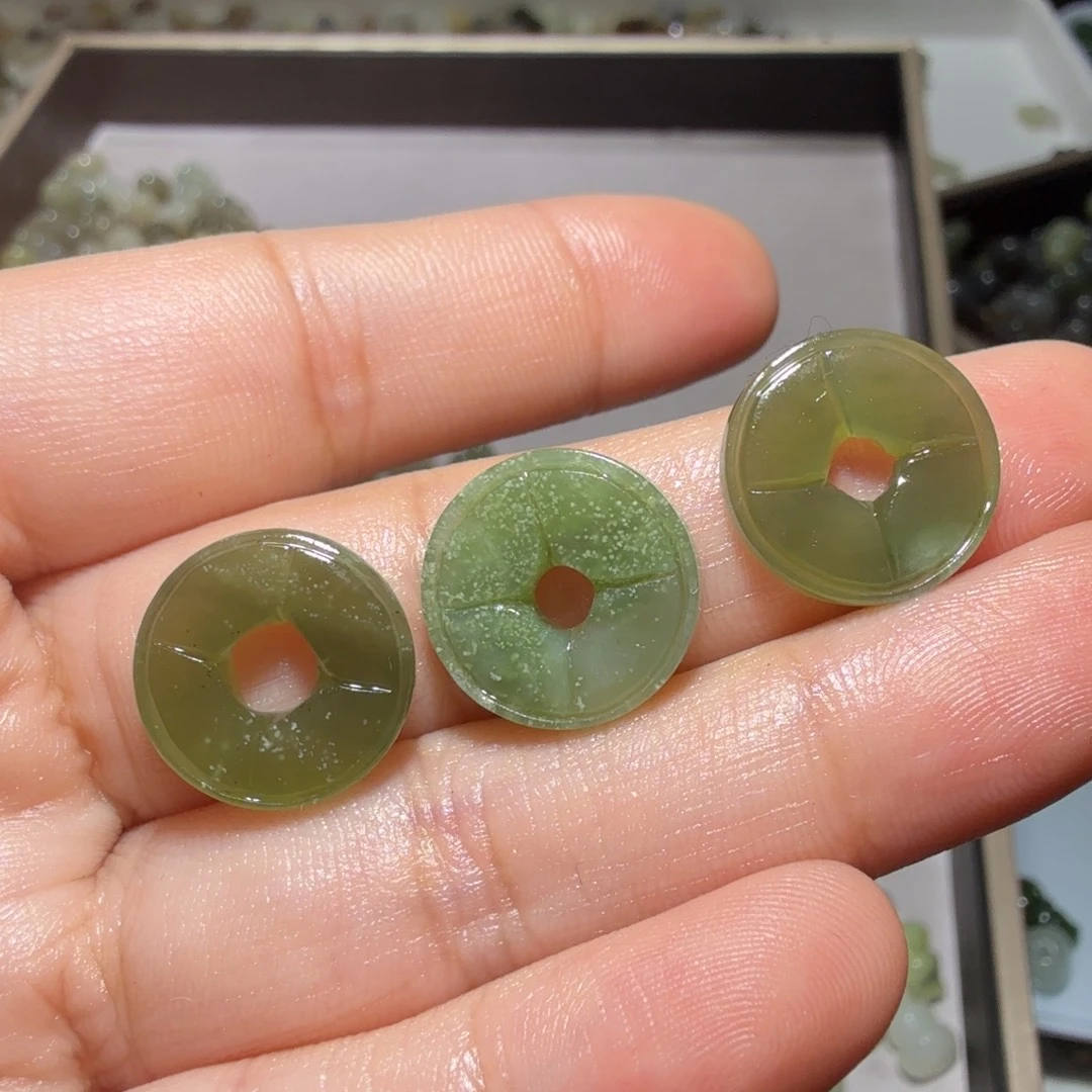 和田玉未镶嵌珠宝奇石