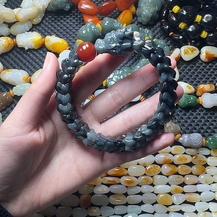 和田玉未镶嵌手链