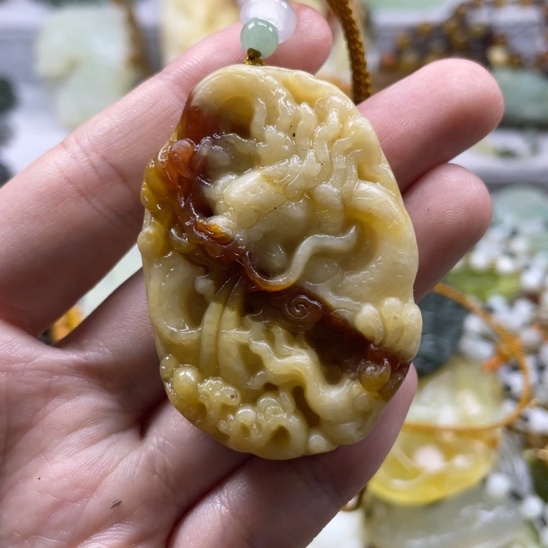 蛇纹石玉未镶嵌吊坠