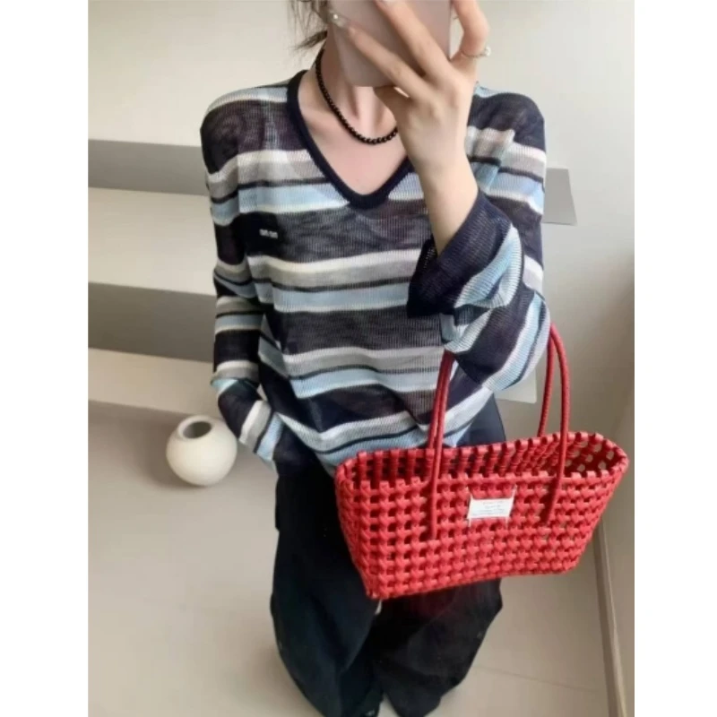撞色条纹V领长袖冰丝防晒T恤女夏季薄款外搭罩衫空调衫松弛感上衣