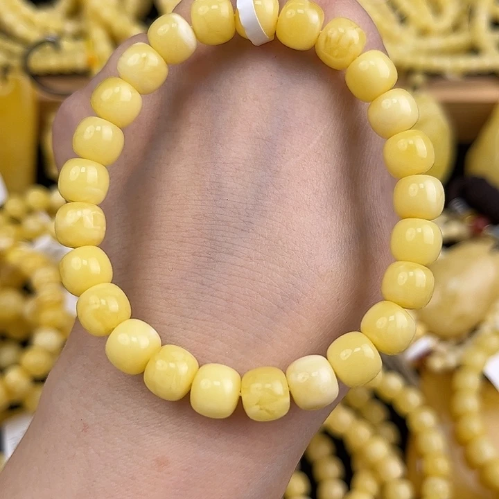 琥珀颈饰未镶嵌琥珀