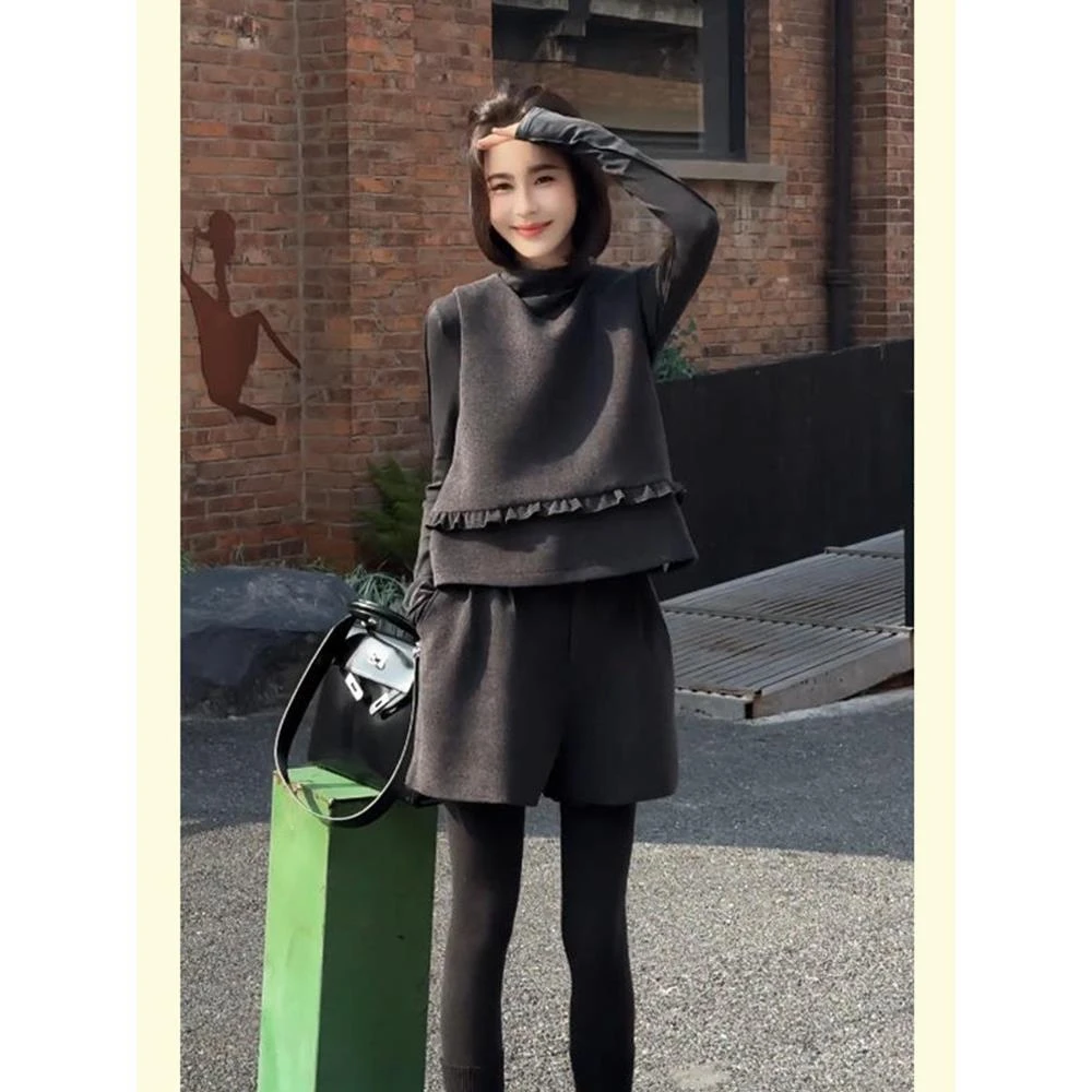 2025冬超火一整套轻奢高级感减龄时尚大方得体穿搭黑色马甲套装裤