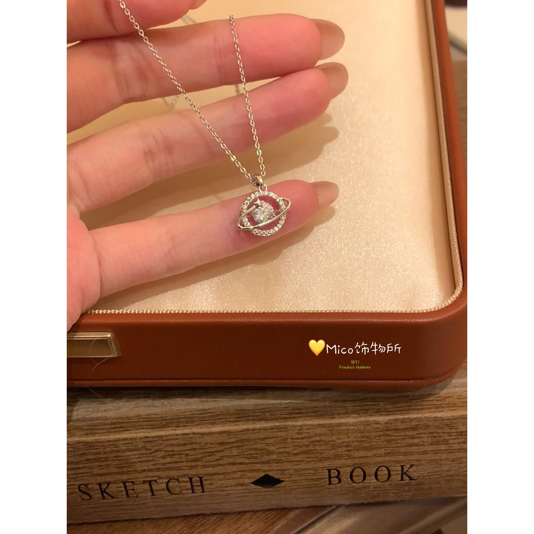 铜合金莫桑石项链 星球锆石项链女小众设计感爆闪锁骨链M195