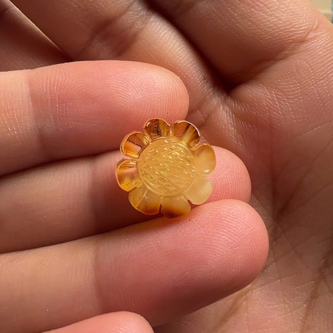 蜜蜡颈饰未镶嵌太阳花