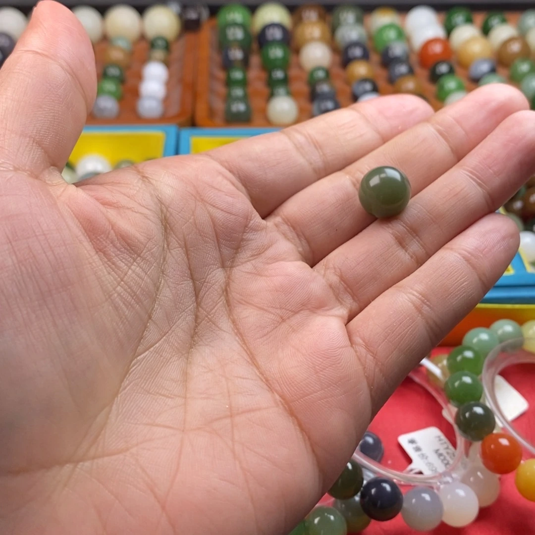 和田玉未镶嵌珠宝奇石卡12沙枣青y