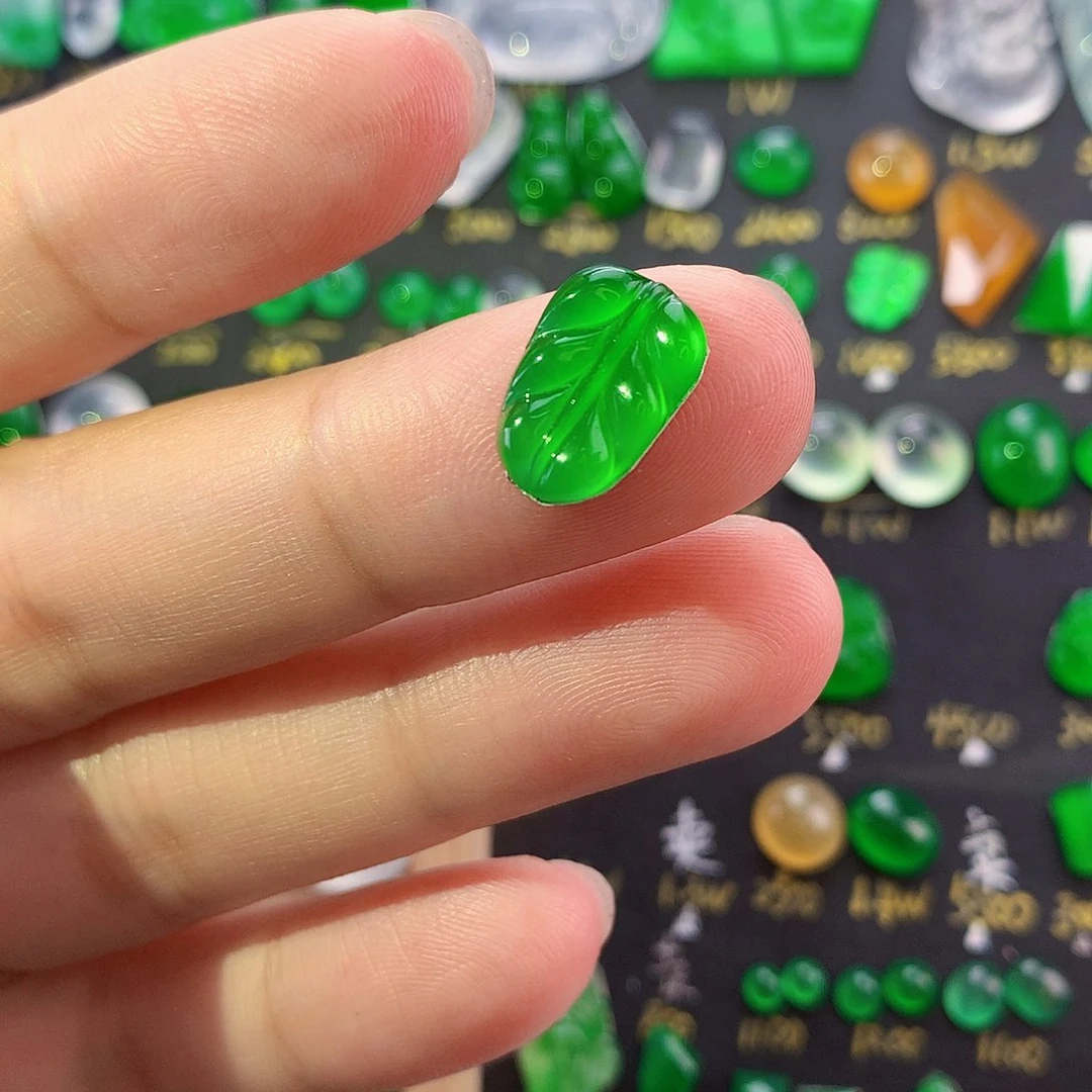 翡翠未镶嵌颈饰纯天然翡翠a货