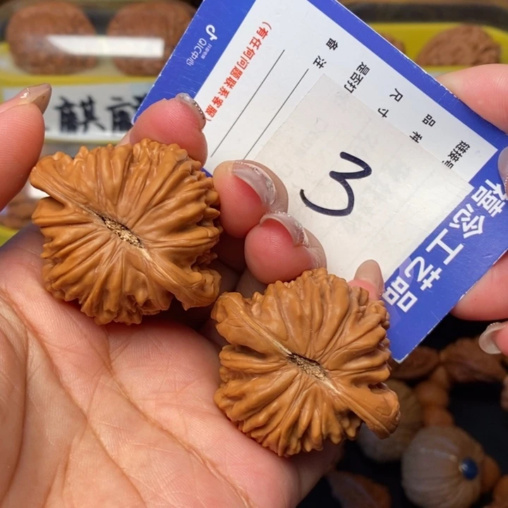 文玩核桃吊坠43四座楼