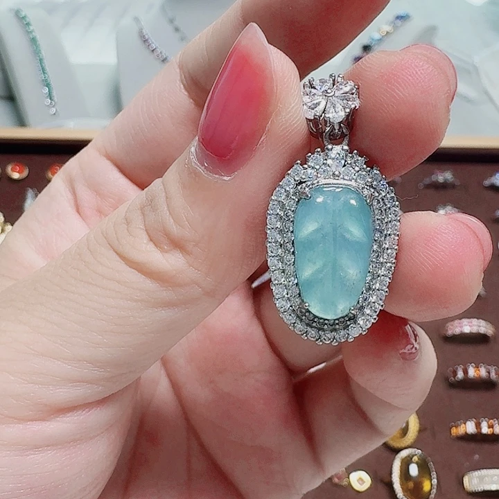 925银合成碳硅石吊坠