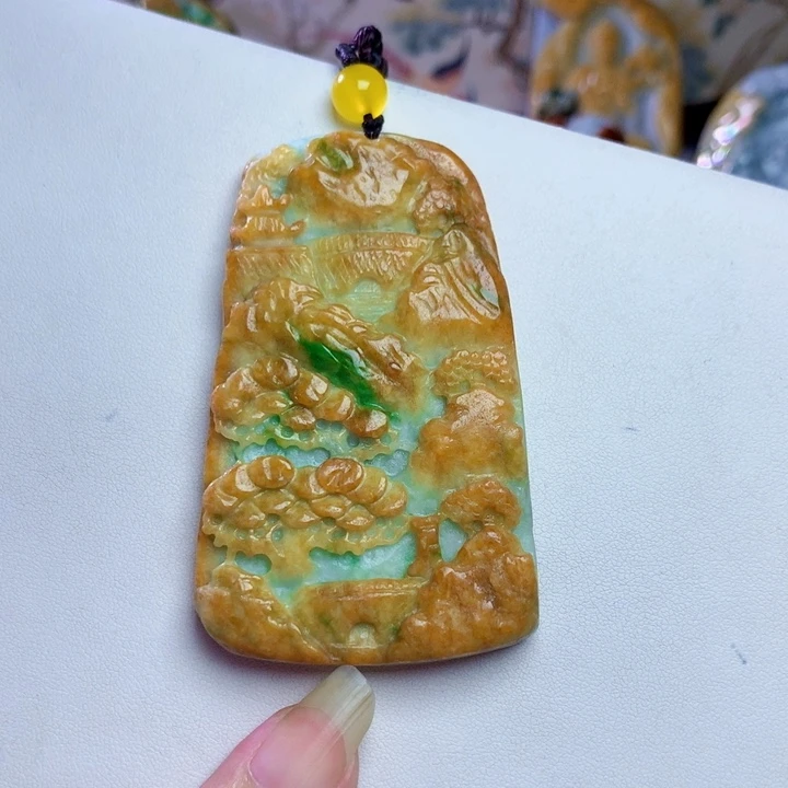 颈饰未镶嵌翡翠山水