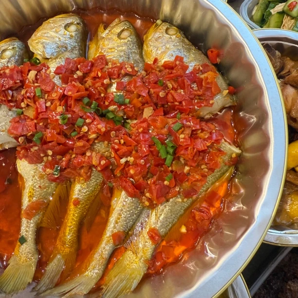 鲜剁椒蒸小黄鱼（一份四条）