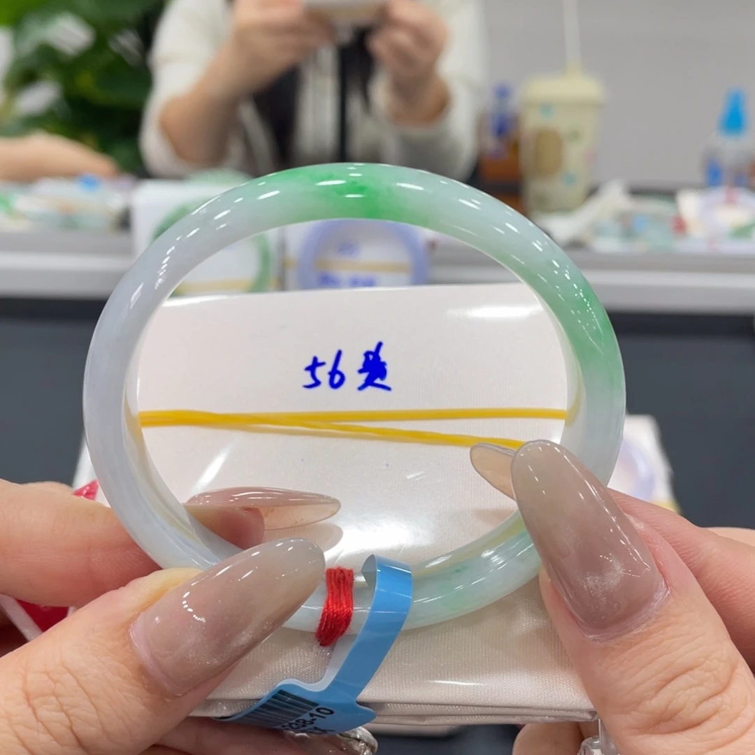 未镶嵌手镯翡翠缅甸天然翡翠手镯