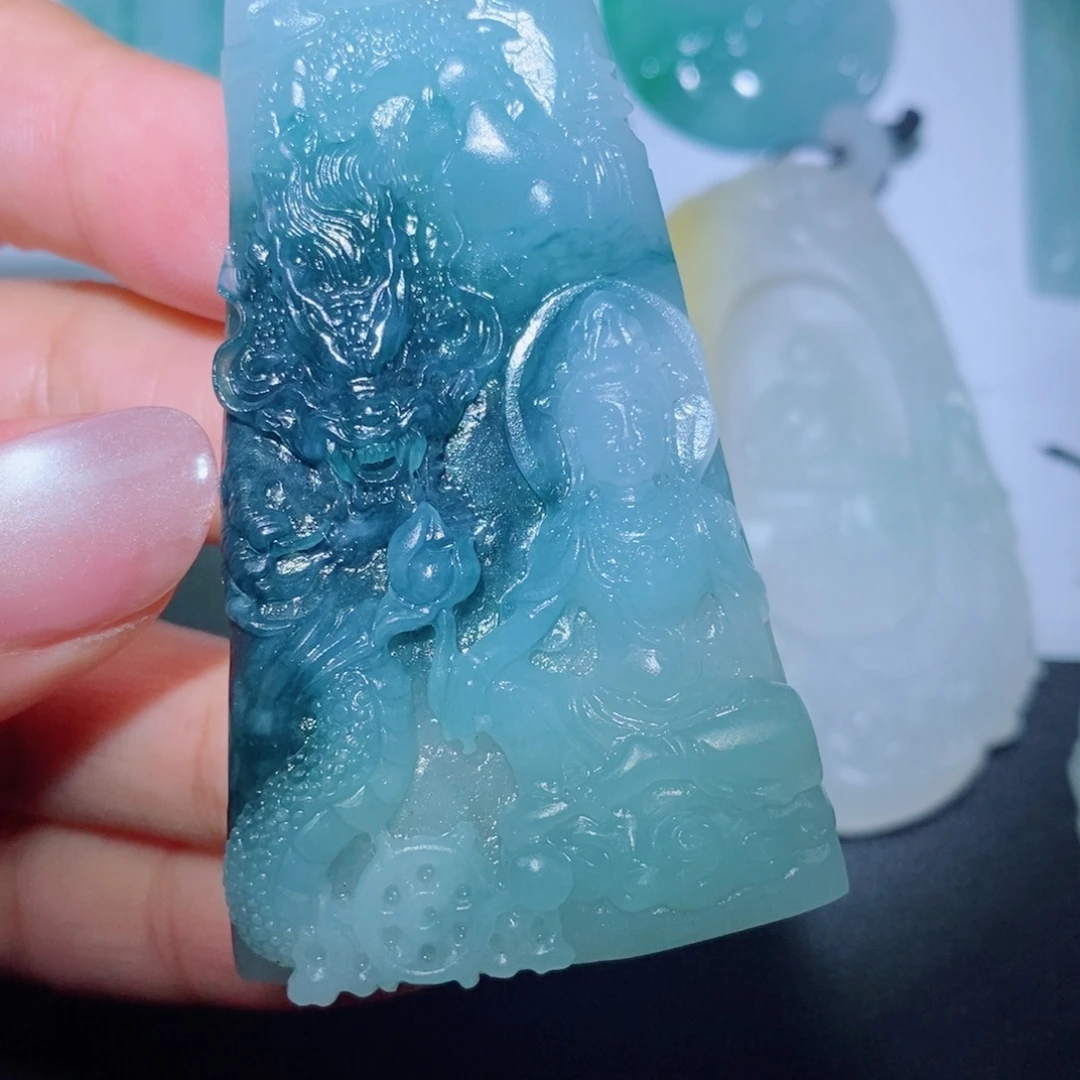 定制翡翠未镶嵌吊坠