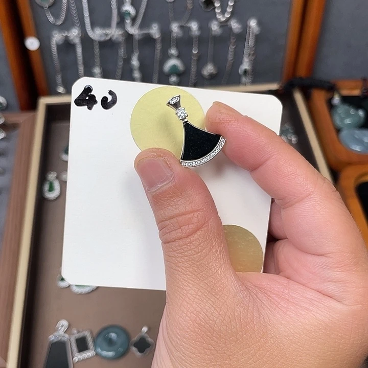 翡翠颈饰银S925镶嵌翡翠40