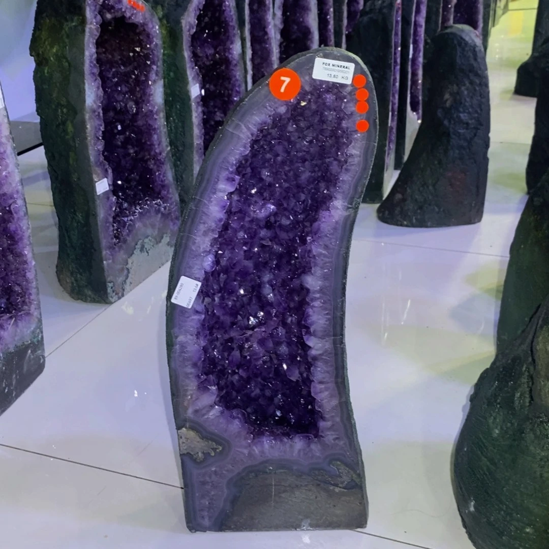 未镶嵌大型摆件（非配饰）紫晶带底座