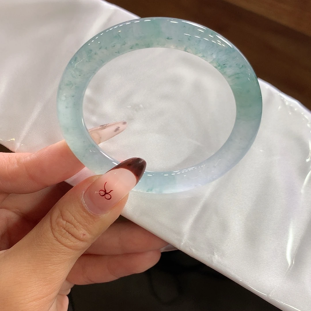 翡翠未镶嵌手镯（圆镯）55号高冰飘花