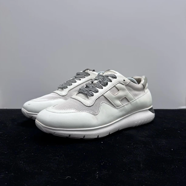 95新 HOGAN 40码/uk6 小牛皮 圆头系带 低帮 生活休闲鞋 白色