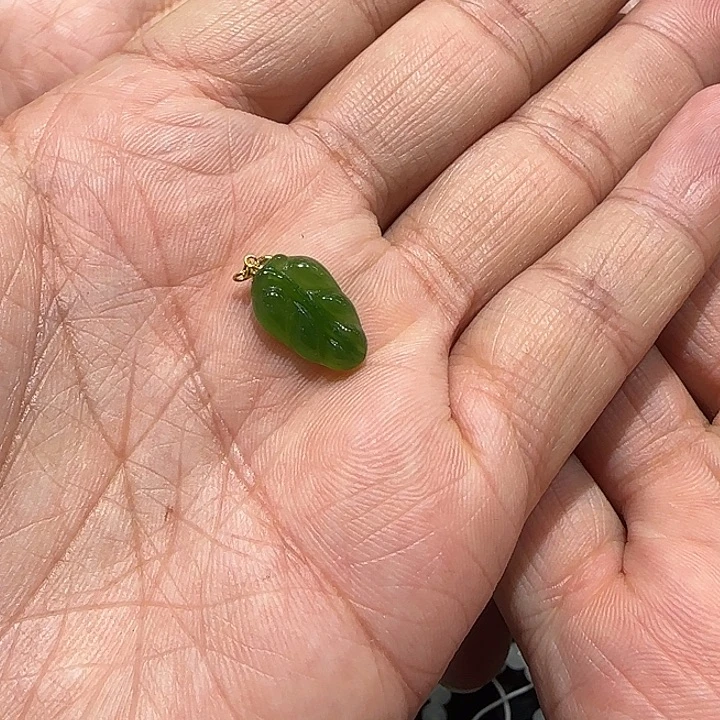 和田玉（碧玉）18K金镶嵌颈饰